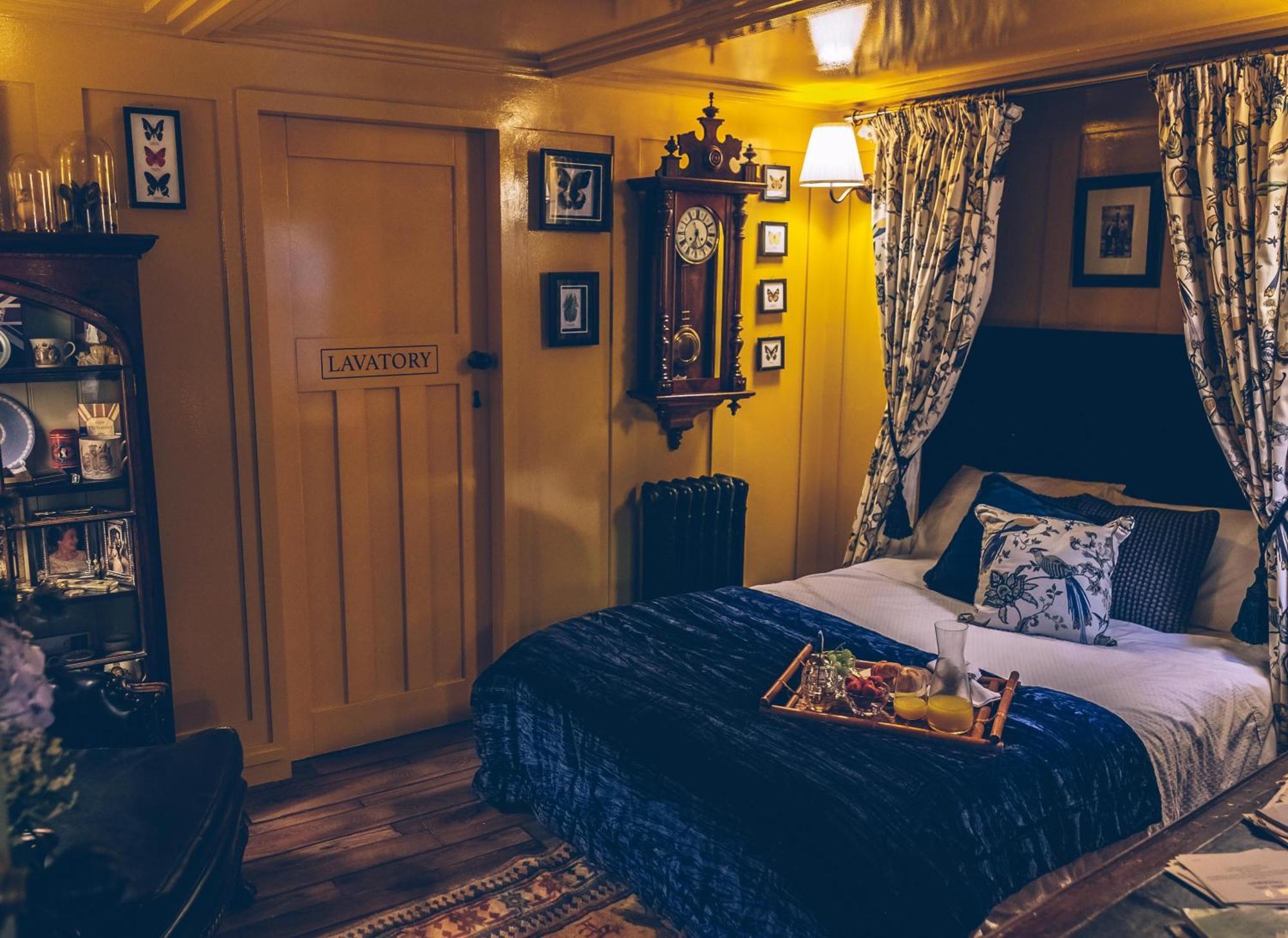 Sheddington Manor - 2 Bedroom Guest House & Cinema Μπέλφαστ Εξωτερικό φωτογραφία
