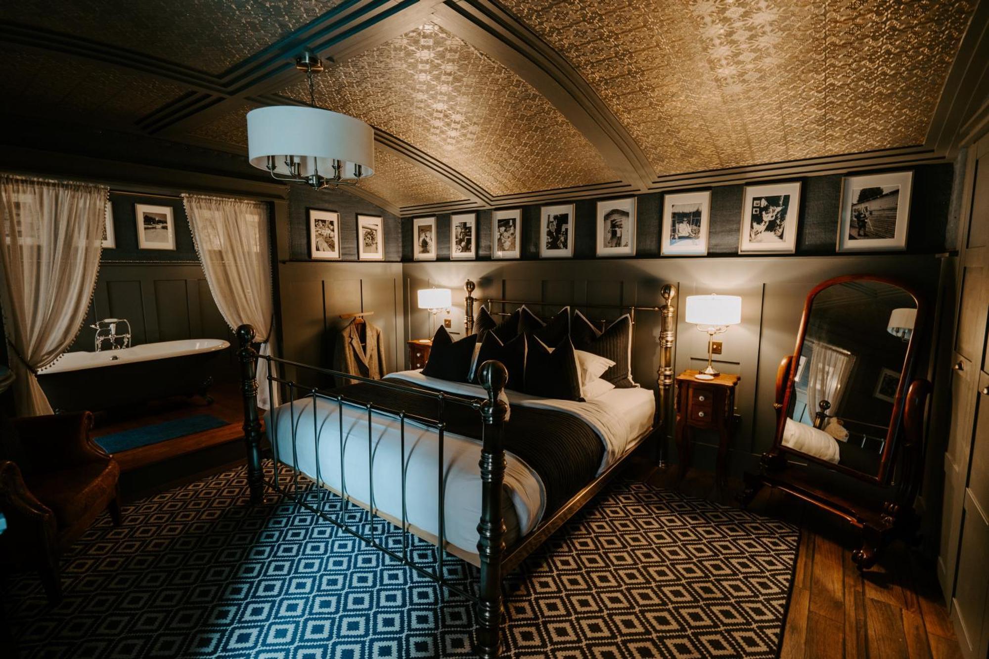 Sheddington Manor - 2 Bedroom Guest House & Cinema Μπέλφαστ Εξωτερικό φωτογραφία